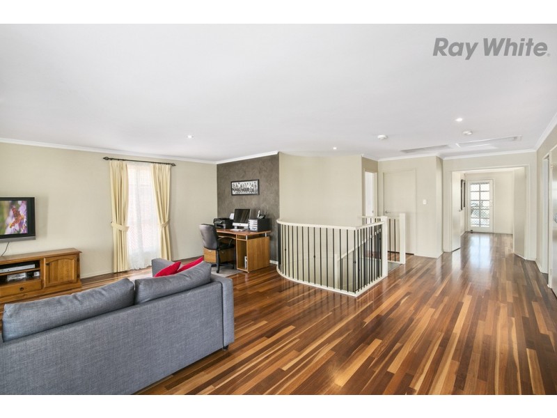 26 Ingleton Drive, Hallett Cove SA 5158