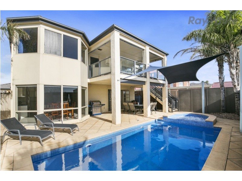 26 Ingleton Drive, Hallett Cove SA 5158