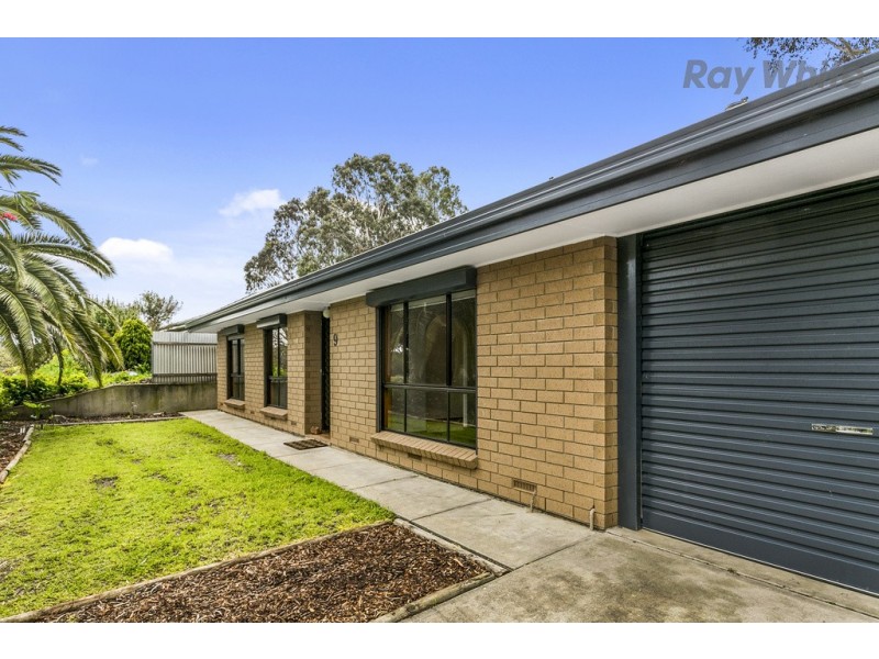 9 Delta Crescent, Aberfoyle Park SA 5159