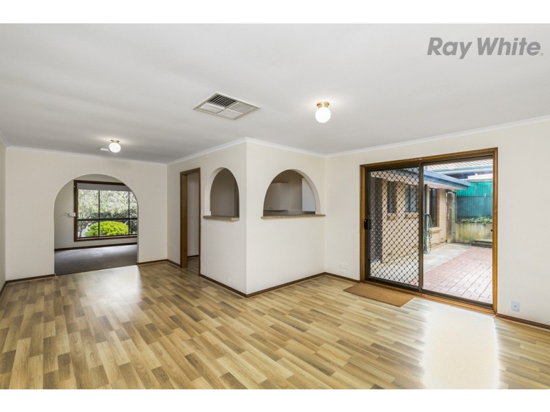 9 Delta Crescent, Aberfoyle Park SA 5159