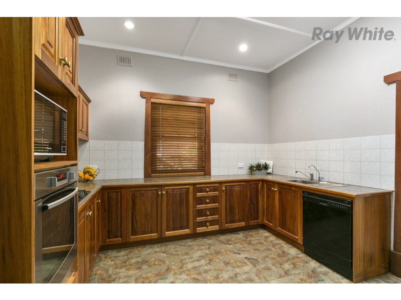 8 King Street, Glandore SA 5037