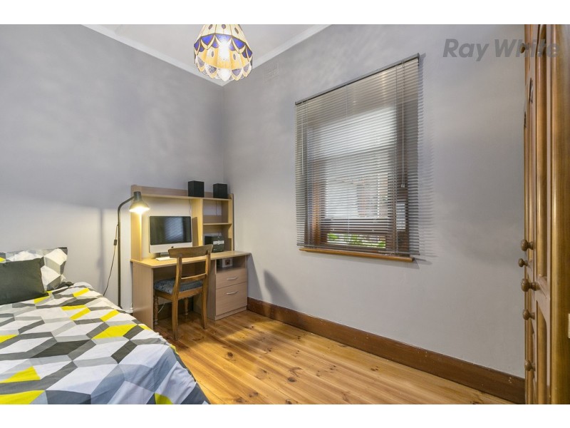 8 King Street, Glandore SA 5037