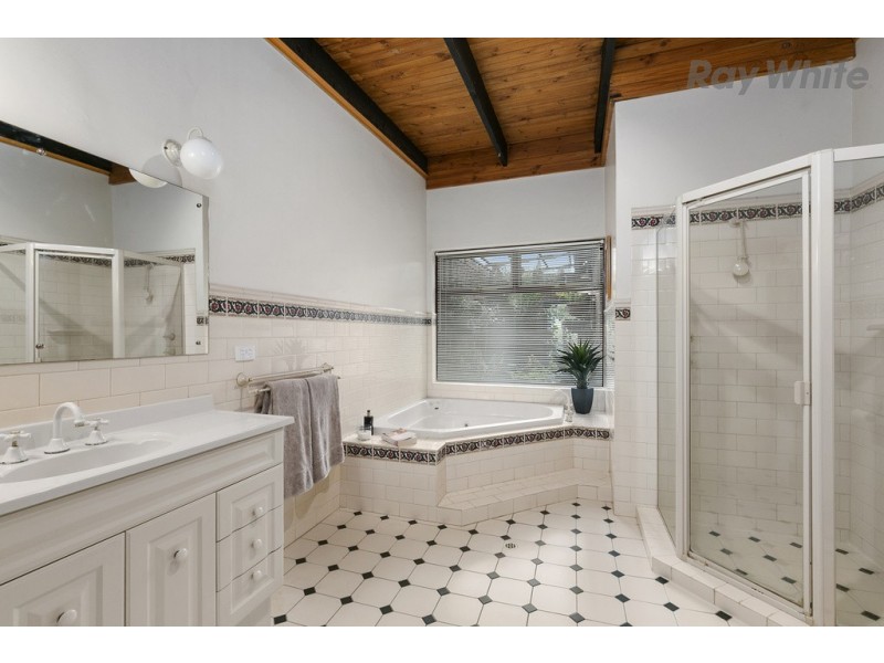 8 King Street, Glandore SA 5037