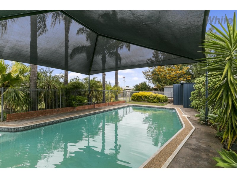 8 King Street, Glandore SA 5037