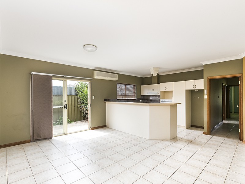 11a Rotorua Ave, Park Holme SA 5043