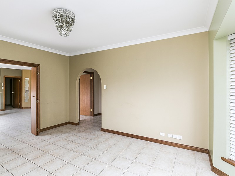 11a Rotorua Ave, Park Holme SA 5043