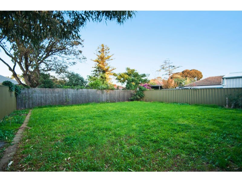 11a Rotorua Ave, Park Holme SA 5043