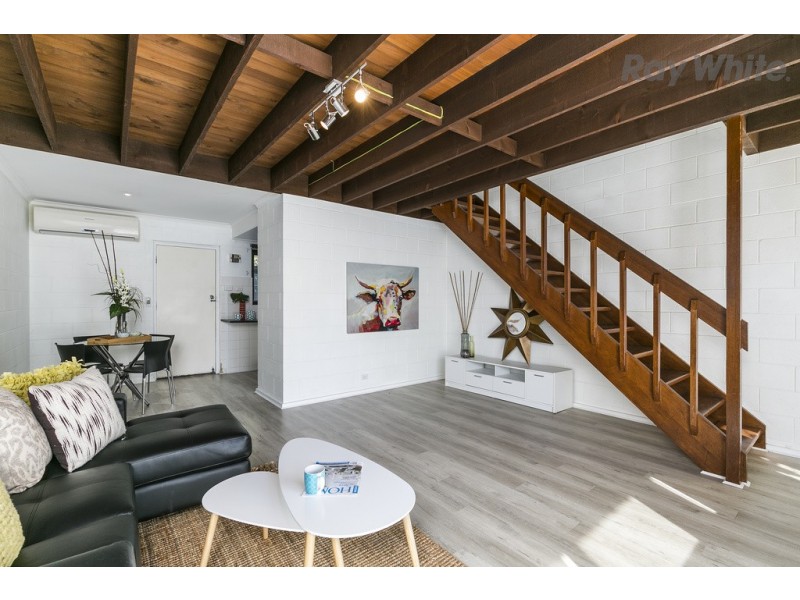 11/1 Gore Street, Glenelg North SA 5045