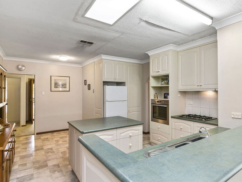 12 Smith Avenue, Hove SA 5048