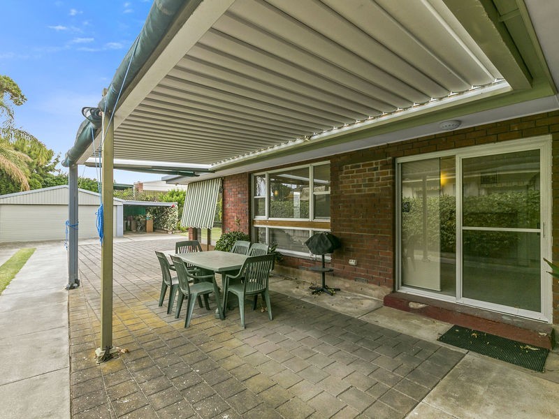 12 Smith Avenue, Hove SA 5048