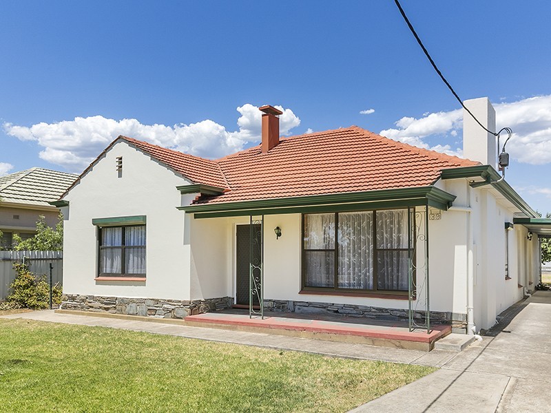 39 Adelaide Terrace, Ascot Park SA 5043