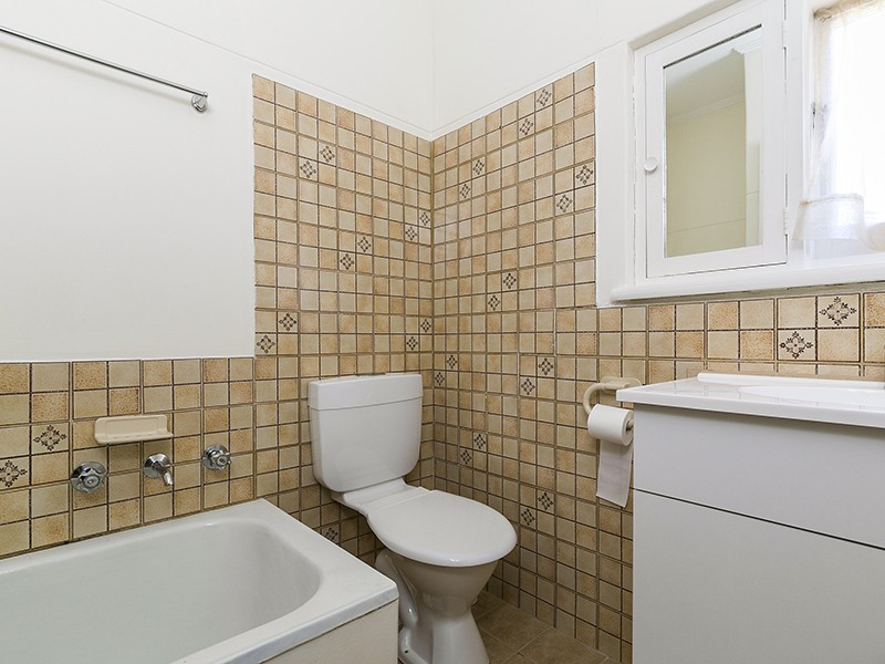 39 Adelaide Terrace, Ascot Park SA 5043