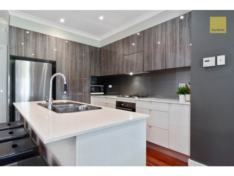 2A Edwards Avenue, Park Holme SA 5043