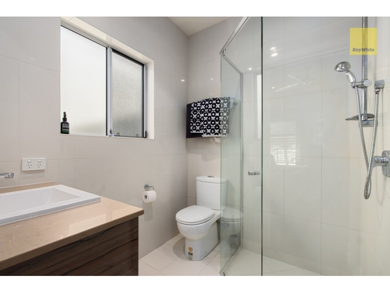 2A Edwards Avenue, Park Holme SA 5043