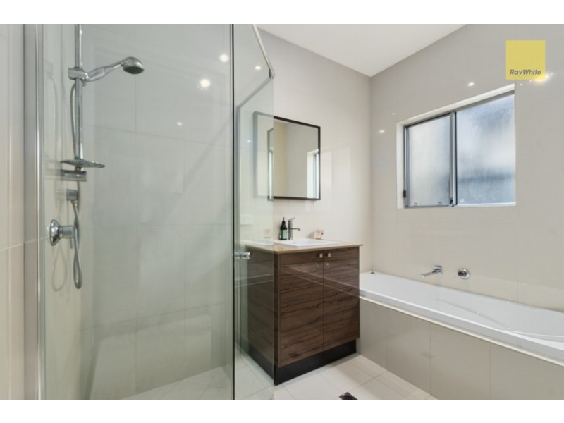 2A Edwards Avenue, Park Holme SA 5043