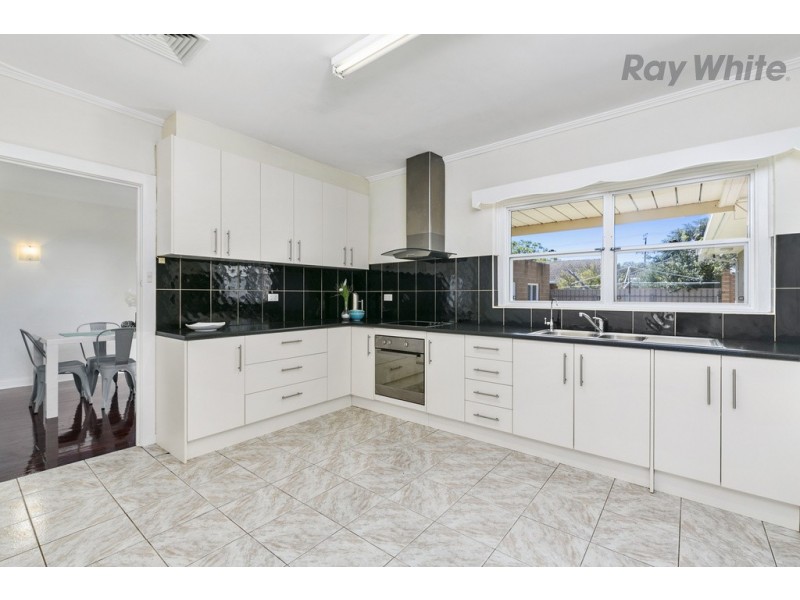 21 Barker Avenue, South Plympton SA 5038