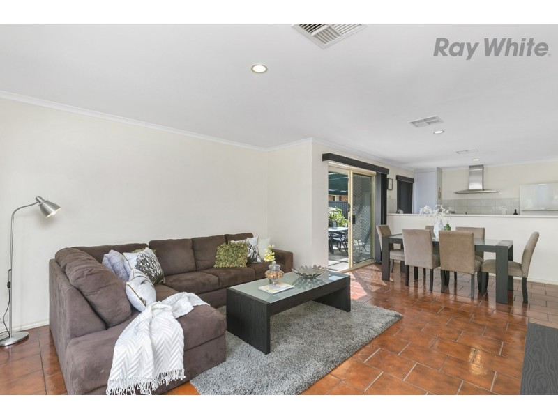 25 Arnold Drive, Mitchell Park SA 5043