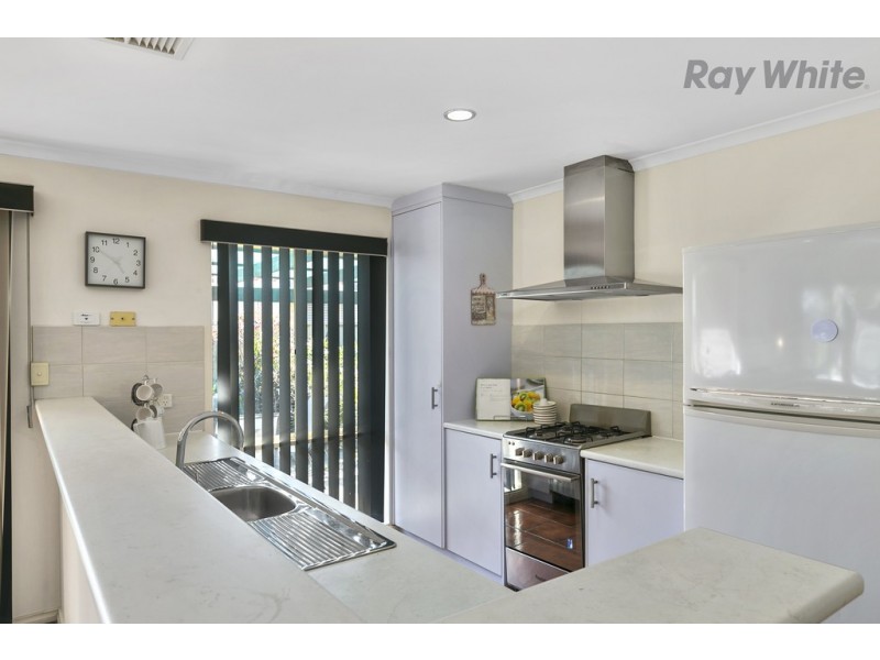 25 Arnold Drive, Mitchell Park SA 5043