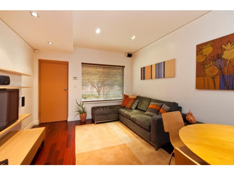 12/2 Emerson Road, Black Forest SA 5035