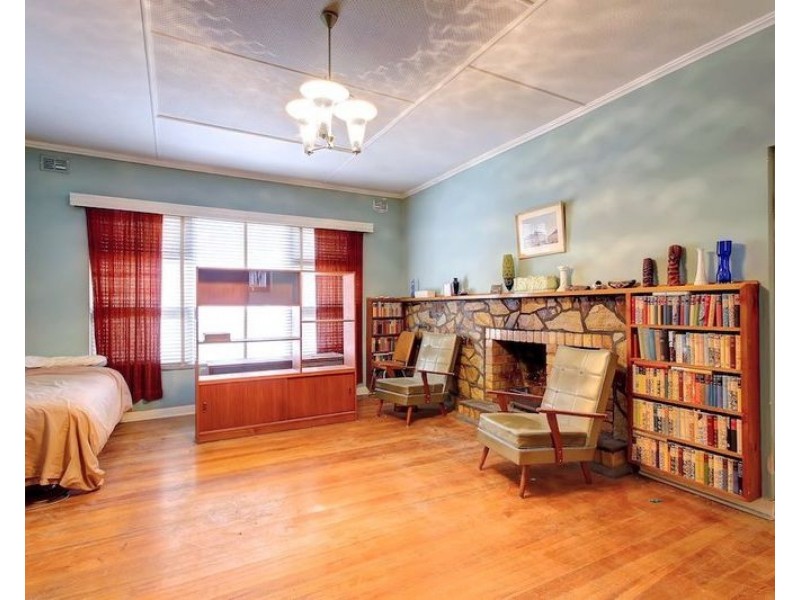 15 Hunt Crescent, Christies Beach SA 5165