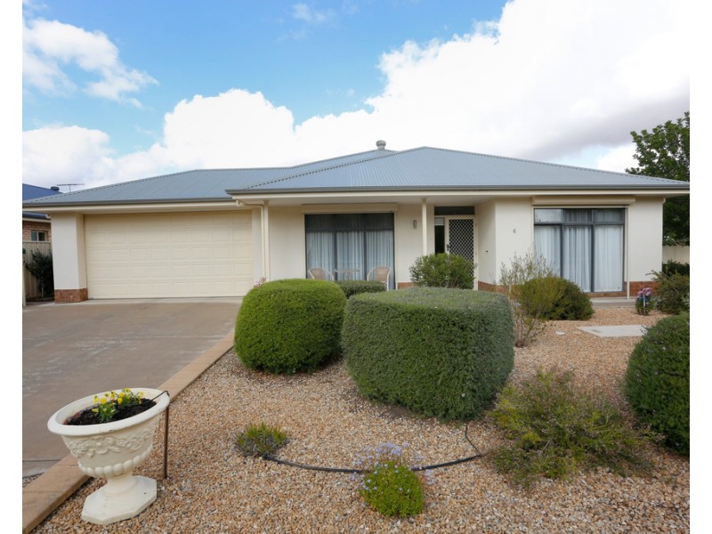 6 George Angas Drive, Greenock SA 5360