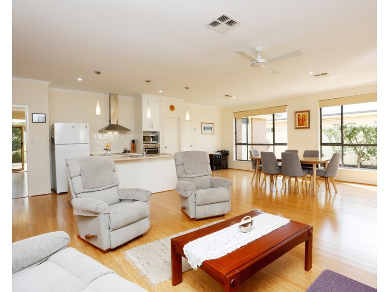 6 George Angas Drive, Greenock SA 5360