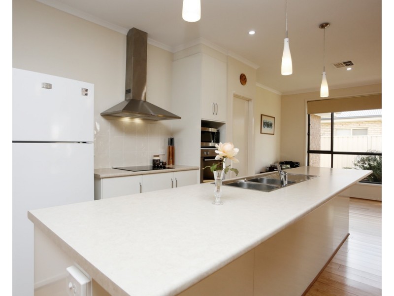 6 George Angas Drive, Greenock SA 5360