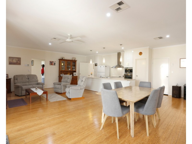 6 George Angas Drive, Greenock SA 5360