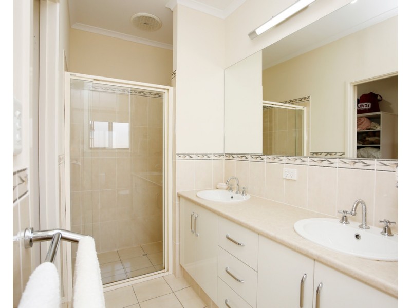 6 George Angas Drive, Greenock SA 5360