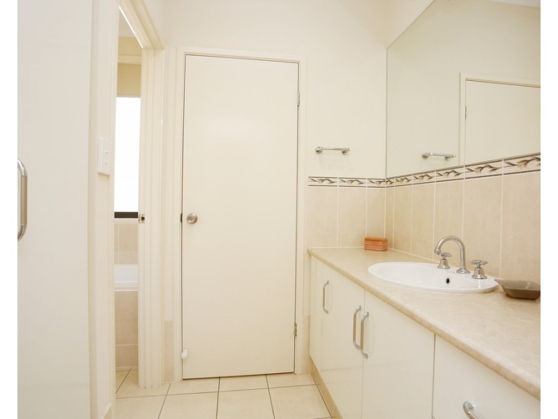 6 George Angas Drive, Greenock SA 5360
