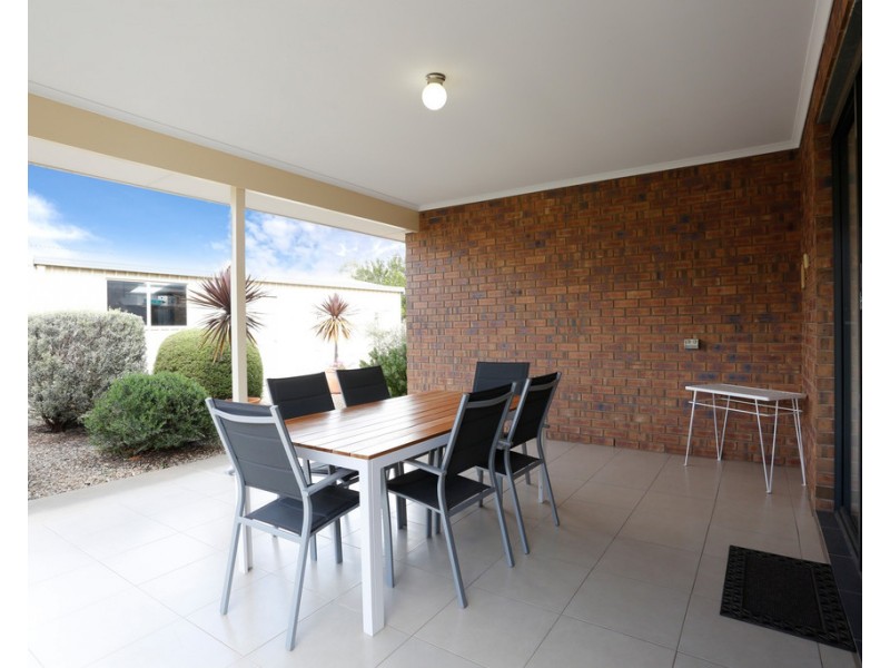 6 George Angas Drive, Greenock SA 5360