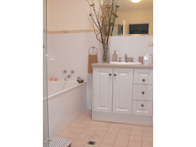 4 Park Ave, Nuriootpa SA 5355