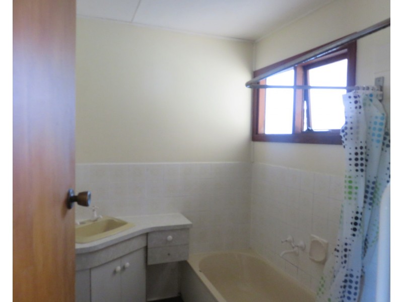 6 Queen Street, Williamstown SA 5351