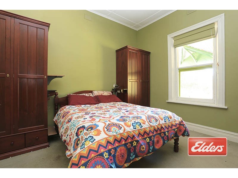 12 Yumbunga Road, Mount Mckenzie SA 5353