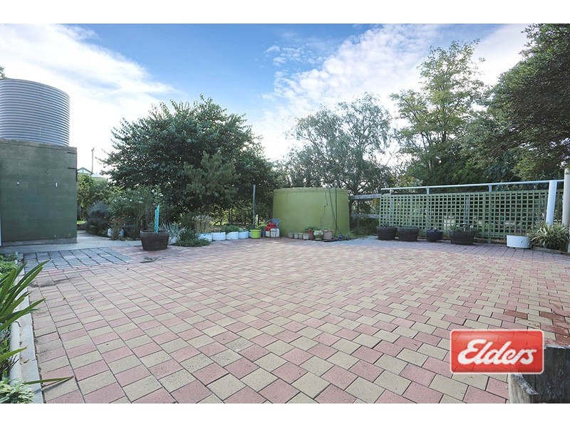 12 Yumbunga Road, Mount Mckenzie SA 5353