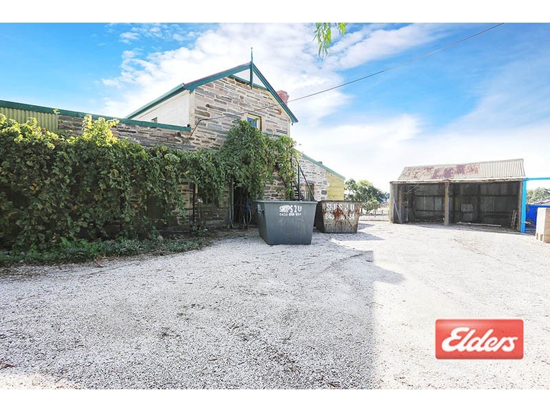 12 Yumbunga Road, Mount Mckenzie SA 5353