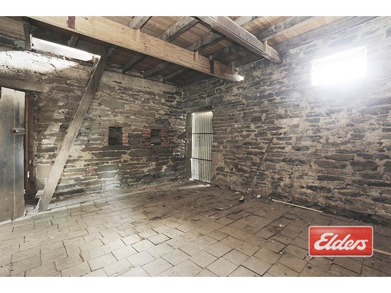 12 Yumbunga Road, Mount Mckenzie SA 5353