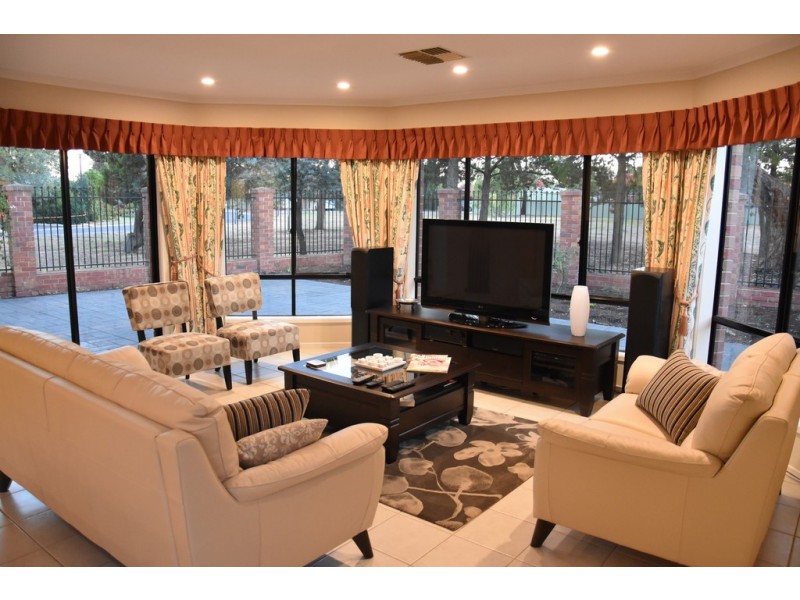 1 Kluge Lane, Tanunda SA 5352