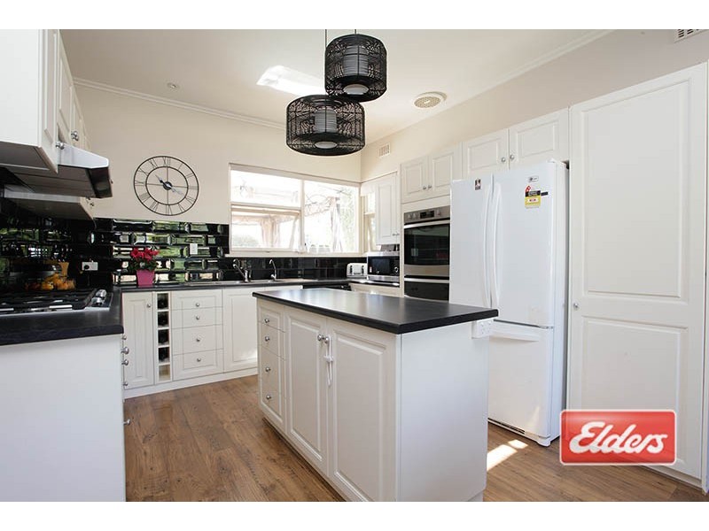 8 Lucas Street, Kapunda SA 5373