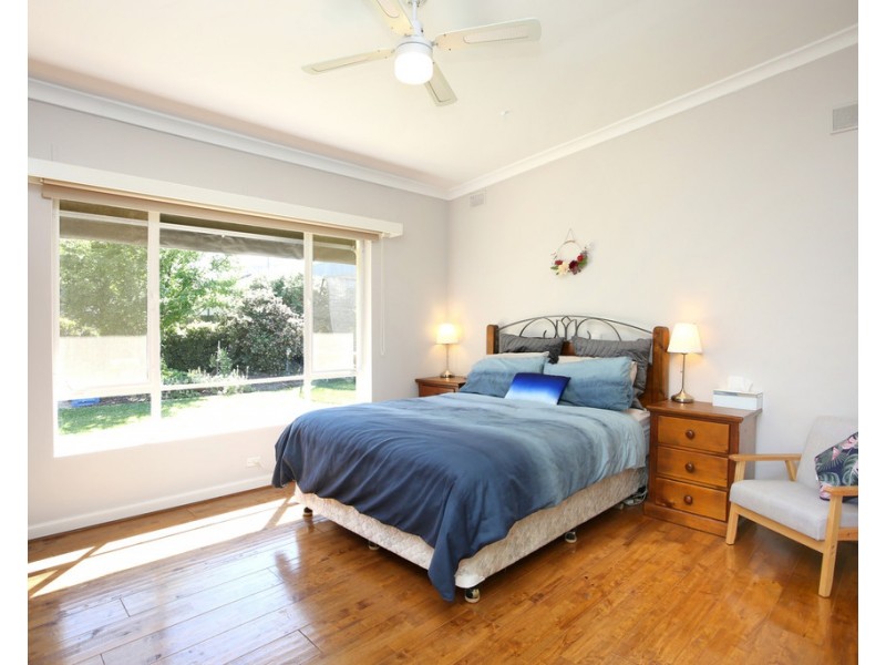 25 Barossa Valley Way, Tanunda SA 5352