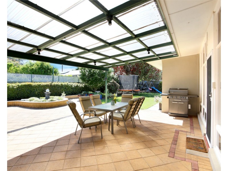 25 Barossa Valley Way, Tanunda SA 5352