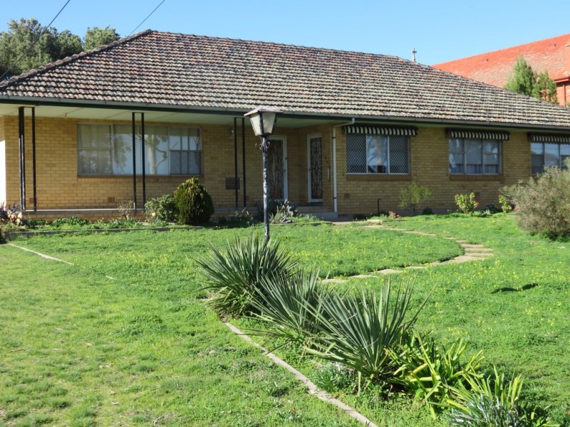 4 Branson Crescent, Kapunda SA 5373