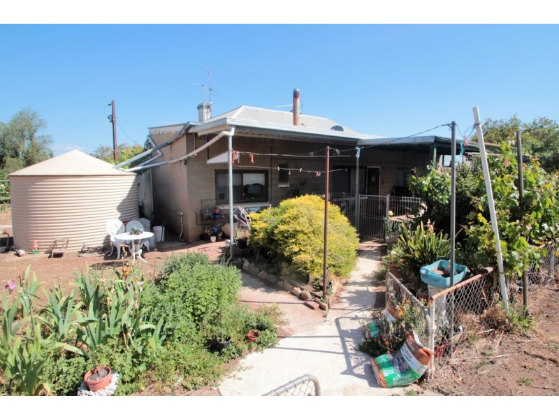 228 Moculta Road, Angaston SA 5353