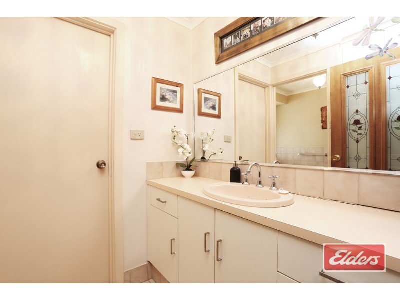 9 Linda Street, Shea-oak Log SA 5371