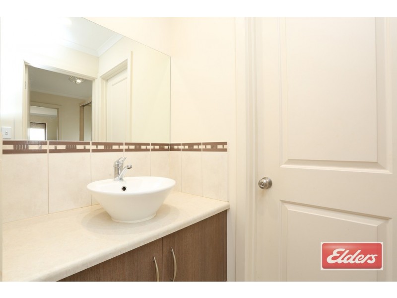 10 Jindabyne Street, Andrews Farm SA 5114