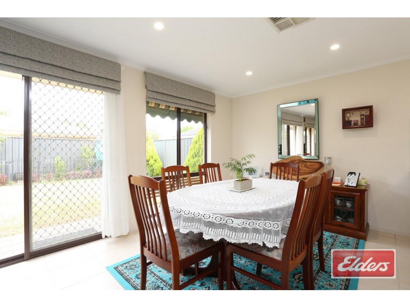 10 Jindabyne Street, Andrews Farm SA 5114