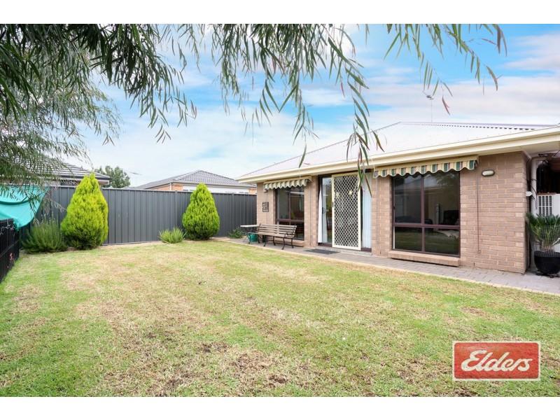 10 Jindabyne Street, Andrews Farm SA 5114