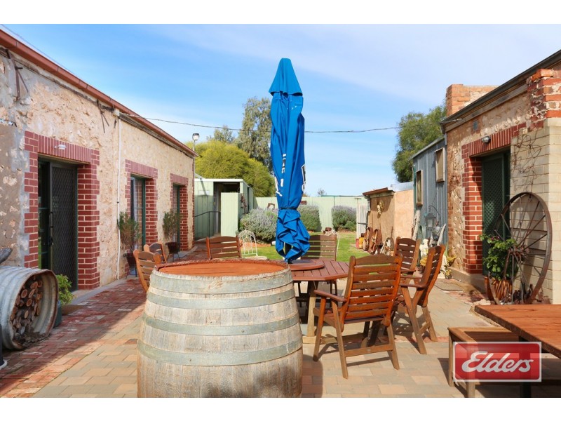 1 North Terrace, Mount Mary SA 5374