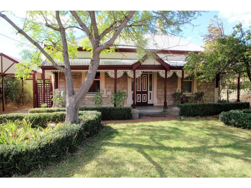 32 BASEDOW ROAD, Tanunda SA 5352