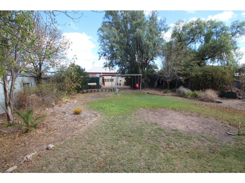 32 BASEDOW ROAD, Tanunda SA 5352